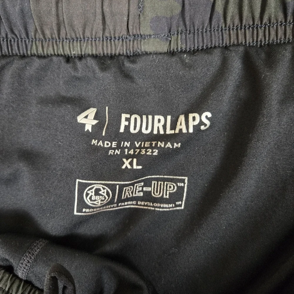 FourLaps‎ Shorts Mens XL Green Camo Lined Running Gym Performance Drawstring